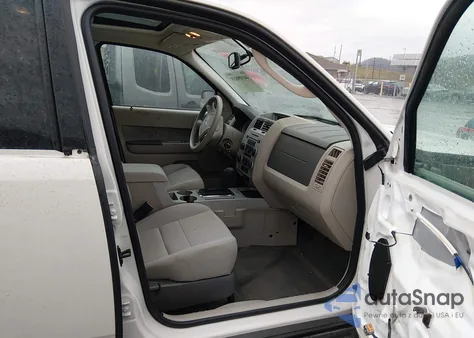 2011 Ford Escape Xlt из США, поврежденный, VIN 1FMCU9DG1BKC09182